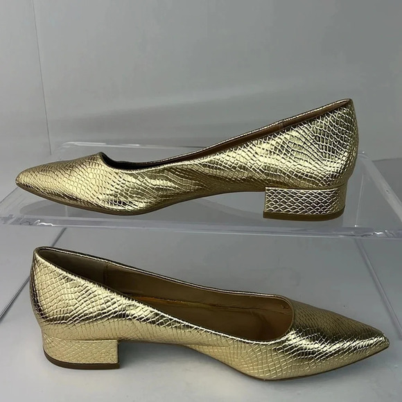 Lulus Alessia Gold Metallic Snake Embossed Low Block Heel Pointed-Toe Flats Sz 7 - Picture 4 of 16